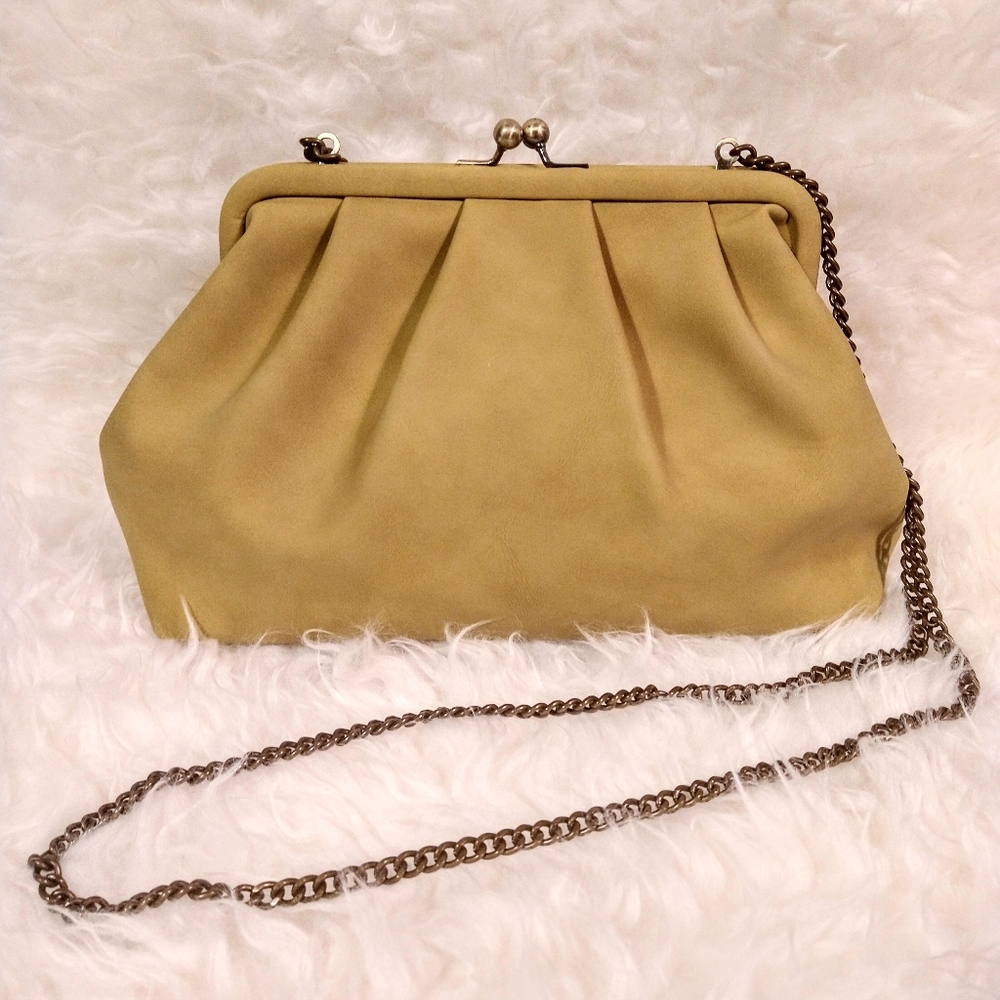 Crossbody or clutch avocado green universal threads purse